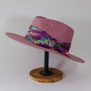 Pink Cowboy Hat – Western Felt Hat with Paisley Print Scarf Rag